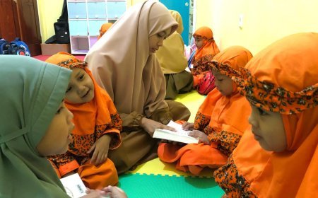 Yanbu'a : Kiat Santri TK Akhlak Cendekia Muslim Menguasai Al-Qur'an Sejak Dini