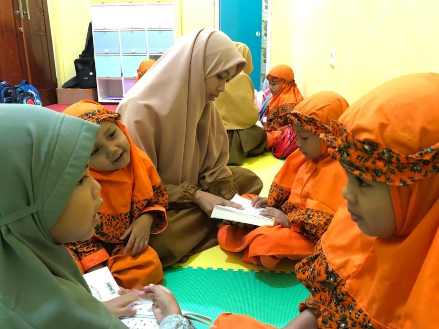 Yanbu'a : Kiat Santri TK Akhlak Cendekia Muslim Menguasai Al-Qur'an Sejak Dini