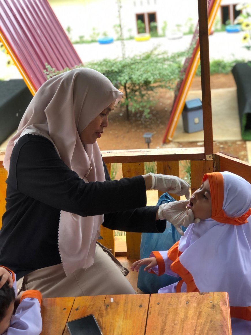 Puskesmas Sijunjung Laksanakan PIN Polio di SD dan TK Akhlak Cendekia Muslim, Jumat 23 Agustus 2024