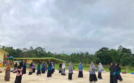 Senam Ceria: Membangun Kesehatan dan Kebersamaan di Yayasan Pendidikan Cendekia Muslim