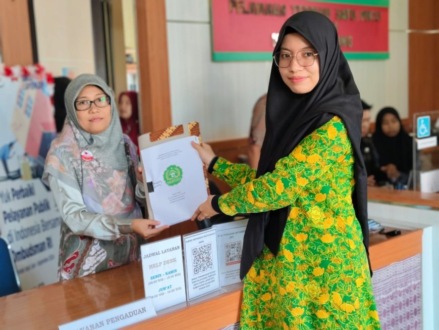 Tim Pusdiklat Cendekia Muslim Serahkan Berkas Perizinan Operasional ke DPMPTSP  kabupaten Sijunjung