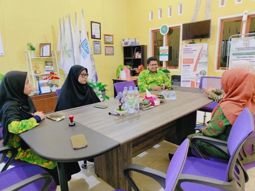 Penandatanganan MoU Penerbit bersama SMK Negeri 4 Sijunjung: Sinergi Pengembangan Literasi