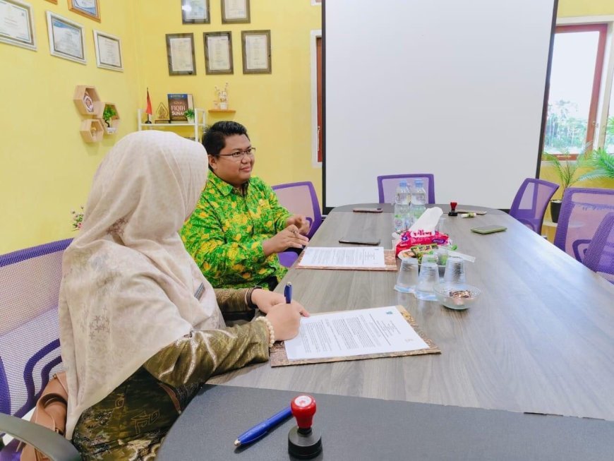 Penandatanganan MoU Penerbit bersama SMK Negeri 4 Sijunjung: Sinergi Pengembangan Literasi