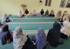 Meningkatkan Kualitas Ibadah: Staf Cendekia Muslim Ikuti Halaqah Mingguan tentang Cara Shalat yang Benar