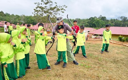 Kelas Memanah Ekstrakurikuler di Sekolah Akhlak Cendekia Muslim, Menghidupkan Ajaran Nabi Muhammad SAW