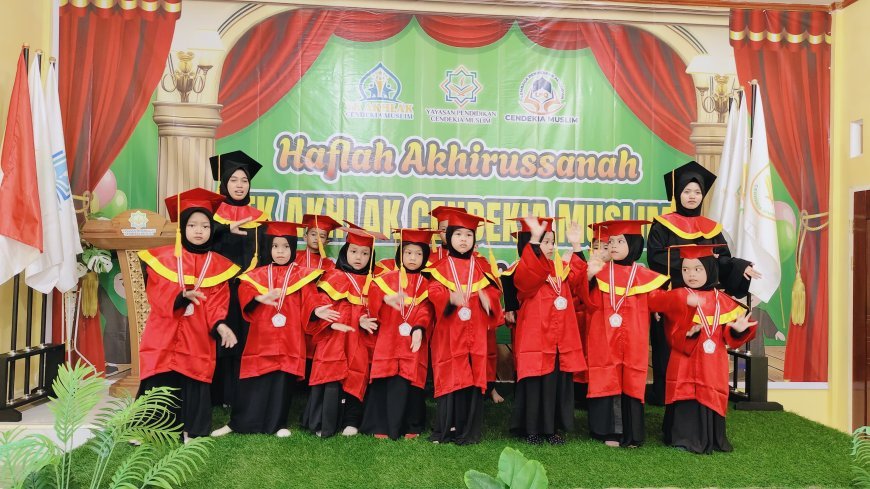Haflah Akhirussanah TK Akhlak Cendekia Muslim: Penuh Haru dan Keceriaan
