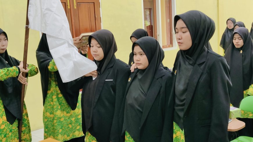 Pelantikan Kepala Sekolah dan Wakil Kepala Sekolah SMP Akhlak Cendekia Muslim serta Wakil Direktur Pusdiklat dan Penandatanganan SK Guru di Perguruan Islam Cendekia Muslim