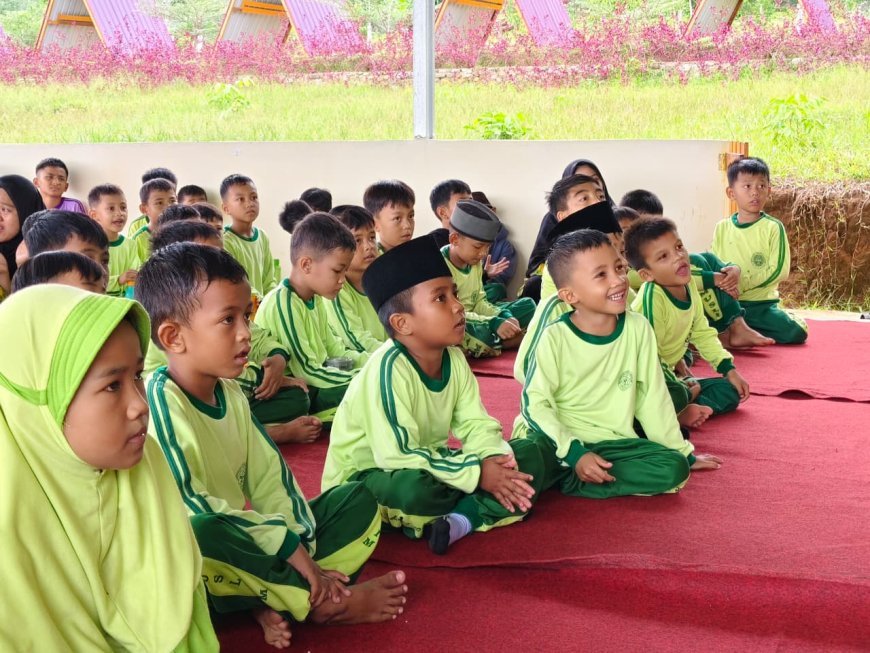 Dongeng Kemanusiaan: Santri Cendekia Muslim Galang Dana untuk Palestina