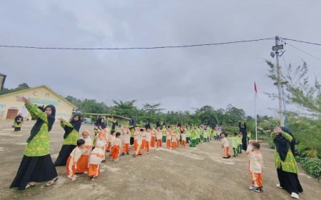 Semangat Sehat! Anak-Anak Yayasan Perguruan Islam Cendekia Muslim Ikuti Kegiatan Senam Pagi