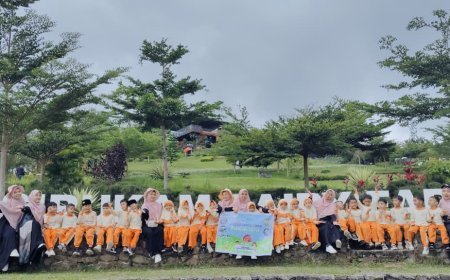 Santri TK Akhlak Cendekia Muslim Gelar Puncak Tema Edukatif di Sirukam Dairy Farm Solok