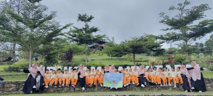 Santri TK Akhlak Cendekia Muslim Gelar Puncak Tema Edukatif di Sirukam Dairy Farm Solok