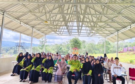 Sinergi Pendidikan dan Evaluasi Karakter: Sekolah Akhlak Cendekia Muslim Sijunjung Gelar Penyerahan Rapor Bulanan April 2026
