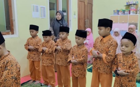 Menjemput Berkah di Pagi Hari: Tradisi Shalat Dhuha Berjamaah sebagai Fondasi Karakter Santri Sekolah Akhlak Cendekia Muslim Sijunjung
