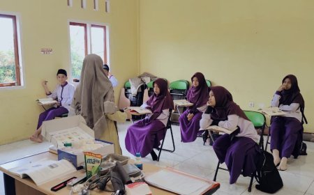 Belajar Thibbun Nabawi di Hari Jumat: Santri SMP Akhlak Cendekia Muslim Kenali Ilmu dan Praktiknya