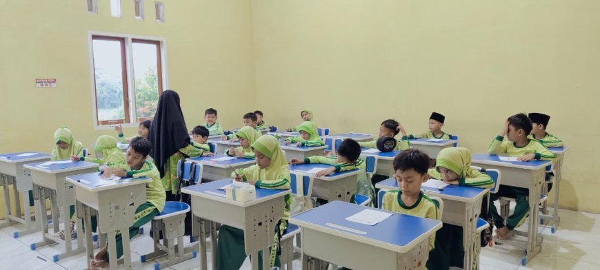 Strategi Penguatan Akademik: Sekolah Akhlak Cendekia Muslim Sijunjung Tangguhkan Ekstrakurikuler Demi Optimalisasi STS Genap 2026