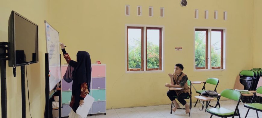 Sabtu Produktif: Santri SMP Akhlak Cendekia Muslim Matangkan Persiapan OSN di Tengah Ekstrakurikuler