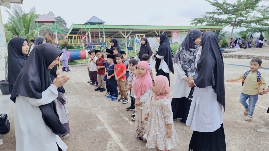 Rabu Penuh Inspirasi: Menanamkan Semangat Belajar, Disiplin, dan Akhlak Mulia di Akhlak Cendekia Muslim
