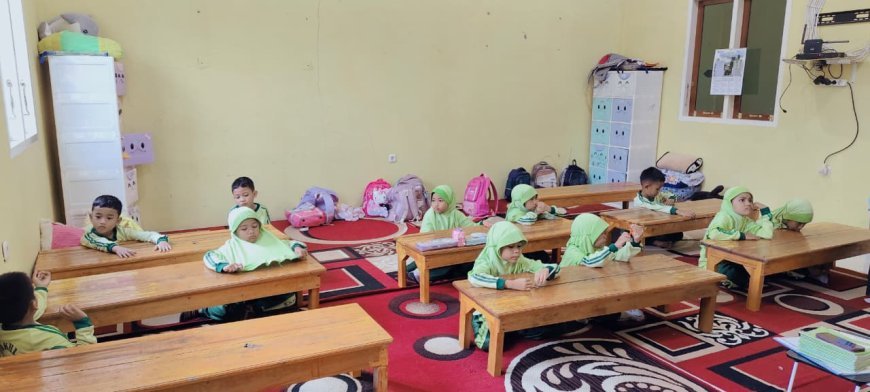 Hari Kamis Penuh Semangat dan Energi Positif: Santri Akhlak Cendekia Muslim Tumbuh Menjadi Generasi Aktif, Disiplin, dan Berakhlak Mulia
