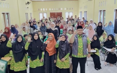 Menutup Perjalanan dengan Syukur, Menyambut Masa Depan dengan Semangat: Penerimaan Rapor Kenaikan Kelas Santri SD dan SMP Akhlak Cendekia Muslim Tahun Pelajaran 2025/2026