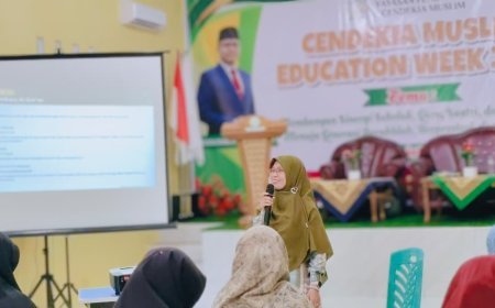 Bangun Budaya Adab Sebelum Memulai Tahun Ajaran Baru, Hari Ketiga Lokakarya Internal Guru Sekolah Akhlak Cendekia Muslim Bahas Kitab Adab Secara Komprehensif